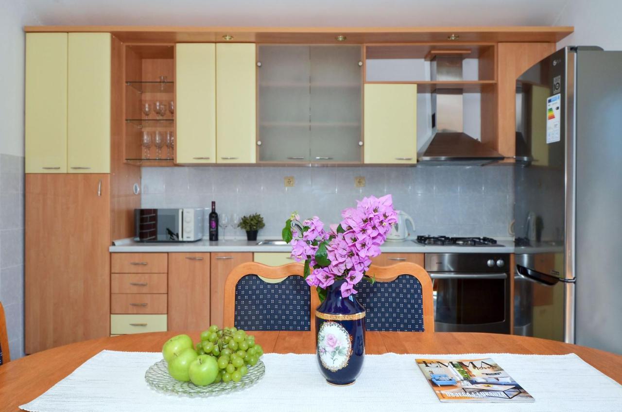 Apartments Pitesa Trogir Zewnętrze zdjęcie