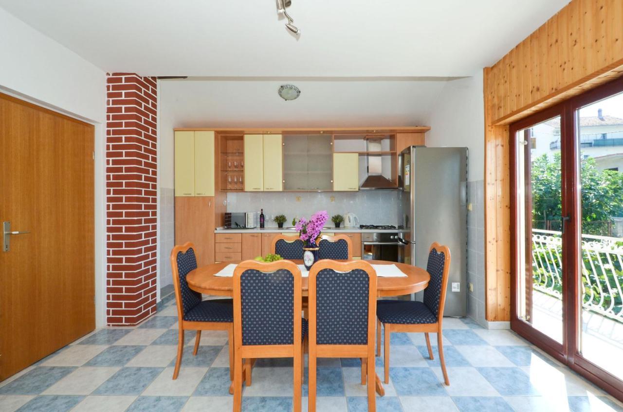 Apartments Pitesa Trogir Zewnętrze zdjęcie