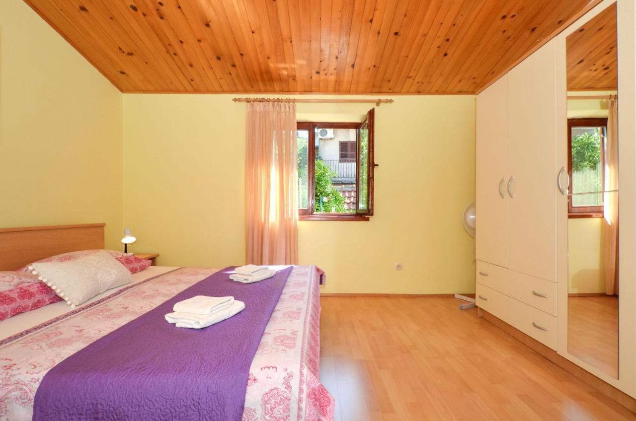 Apartments Pitesa Trogir Zewnętrze zdjęcie