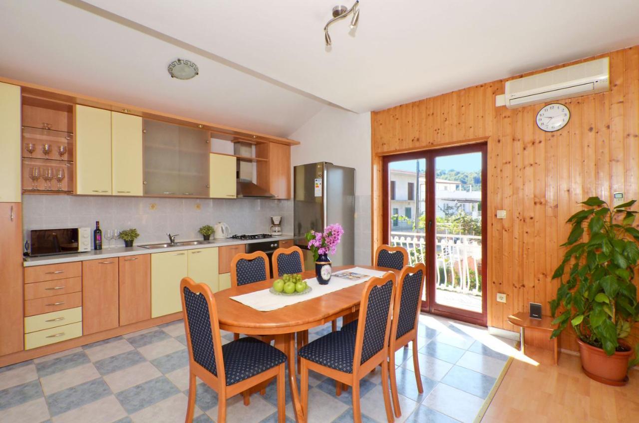 Apartments Pitesa Trogir Zewnętrze zdjęcie
