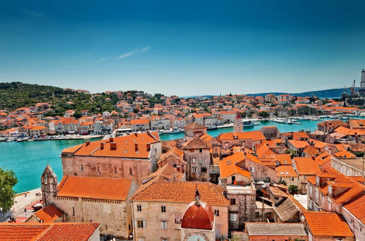 Apartments Pitesa Trogir Zewnętrze zdjęcie