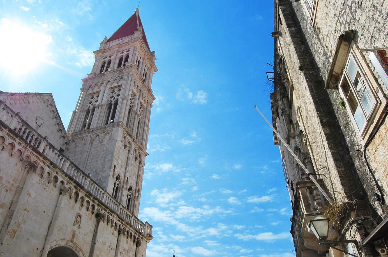Apartments Pitesa Trogir Zewnętrze zdjęcie