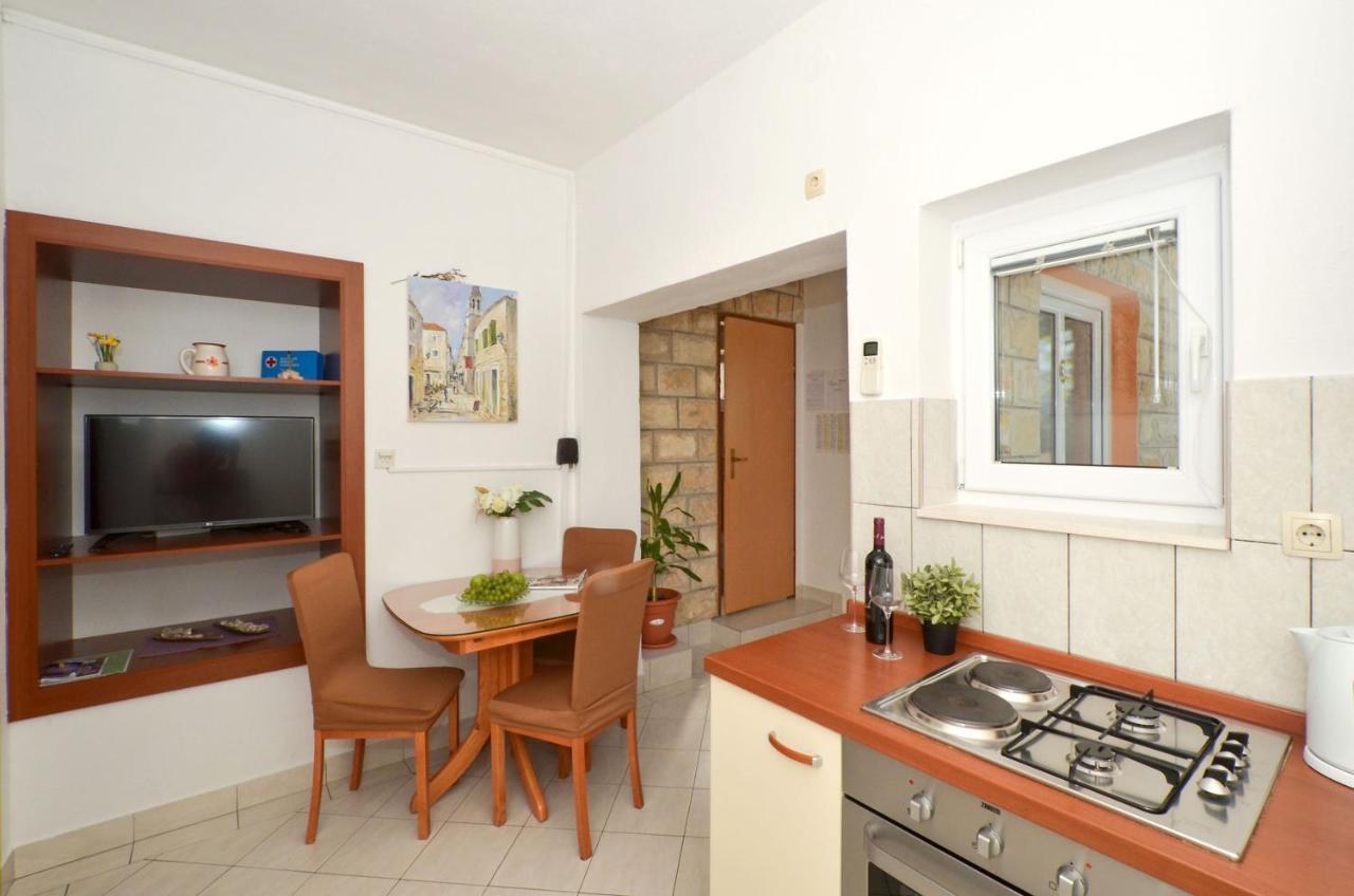 Apartments Pitesa Trogir Zewnętrze zdjęcie